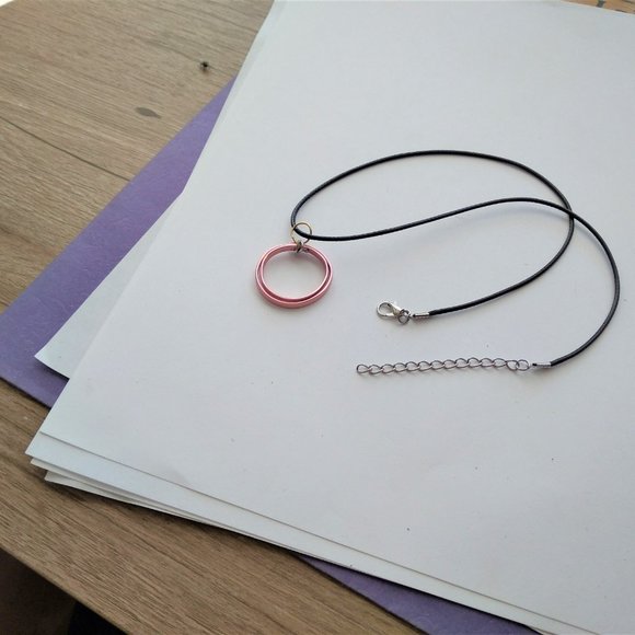 Coppertone spun aluminum disk with black rope adjustable chain handcrafted - Picture 6 of 6